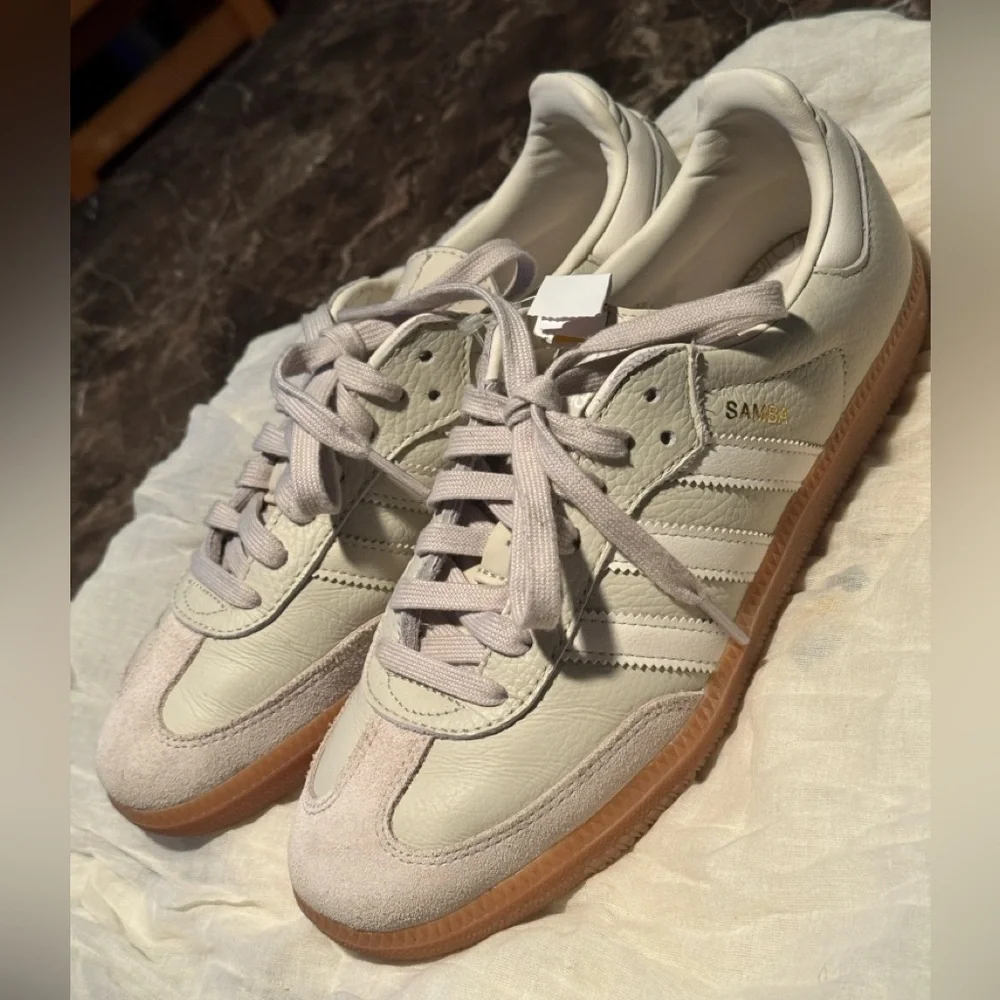 Adidas Samba Sneakers in Light Tan and Beige - Picture 3 of 17